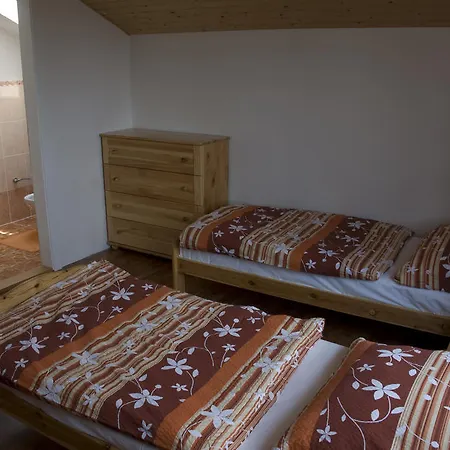 Homestay szállás Privat Liska Lipótszentmiklós